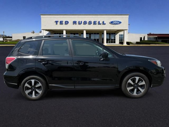 Used 2017 Crystal Black Silica Subaru 2.5i image 5