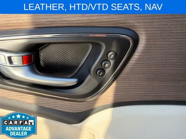 Used 2015 Black Chrysler C image 14