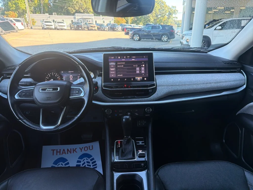 2022 Jeep Compass Latitude Lux - Photo 12