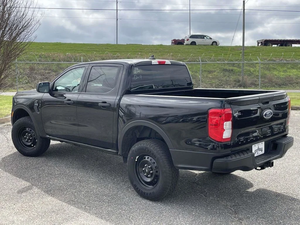 New 2026 Black Ford XL image 5