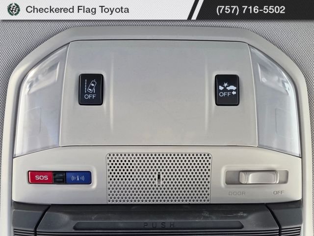 Used 2021 Ice Silver Metallic Subaru Premium image 23