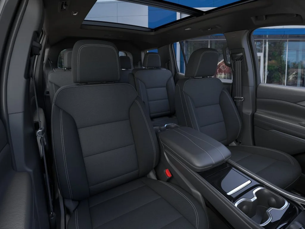 New 2027 Summit White Chevrolet LT image 16