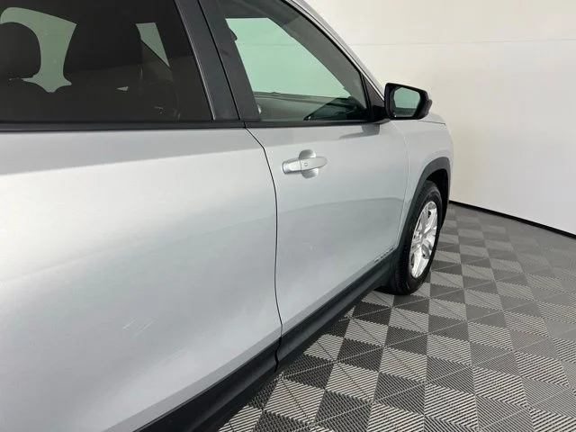 Used 2021 Silver GMC SLE image 8