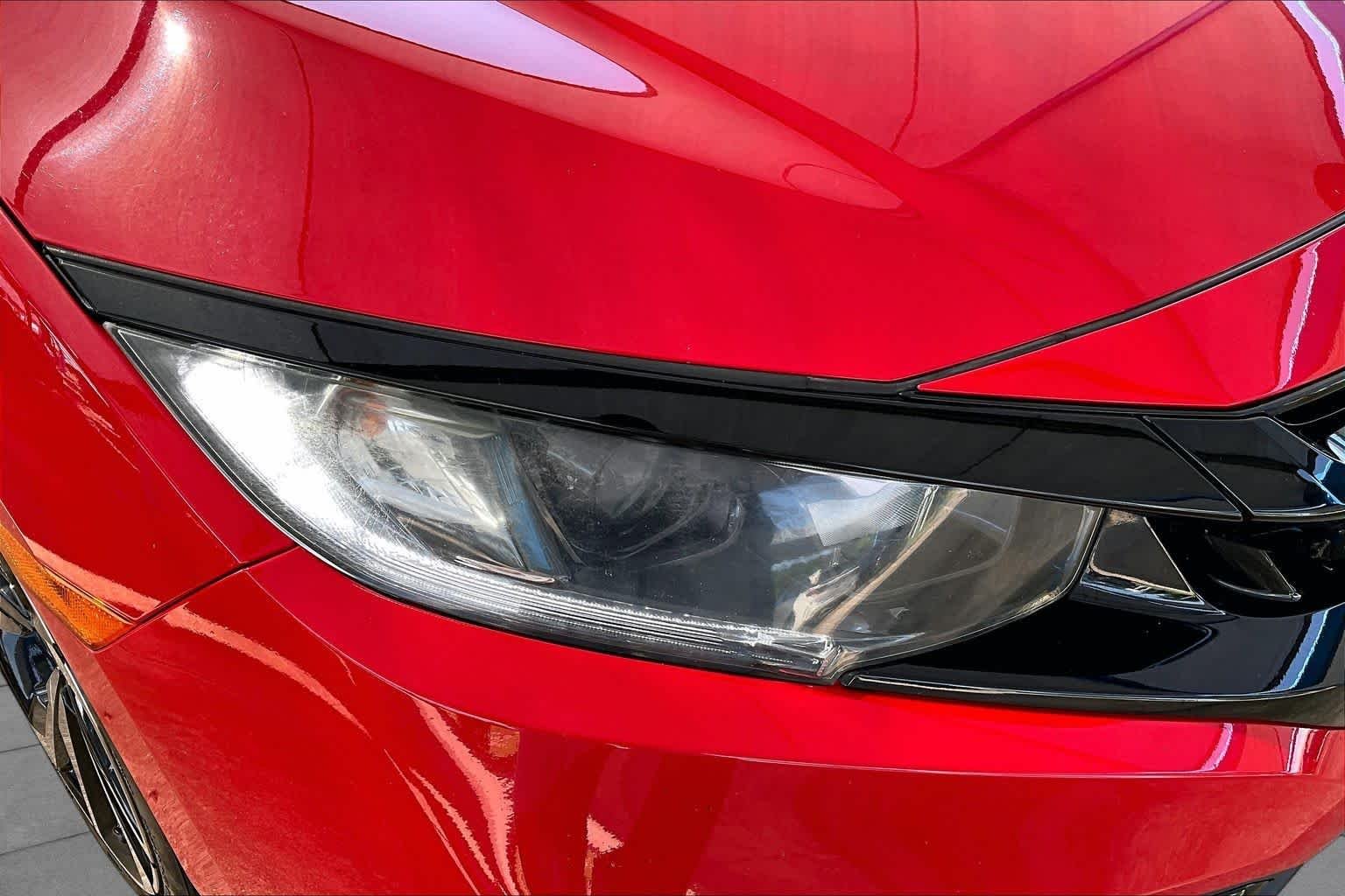 Used 2019 Rallye Red Honda Sport image 28