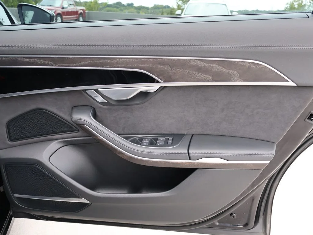 Used 2024 Sebring Black Crystal Effect Audi L 55 image 16