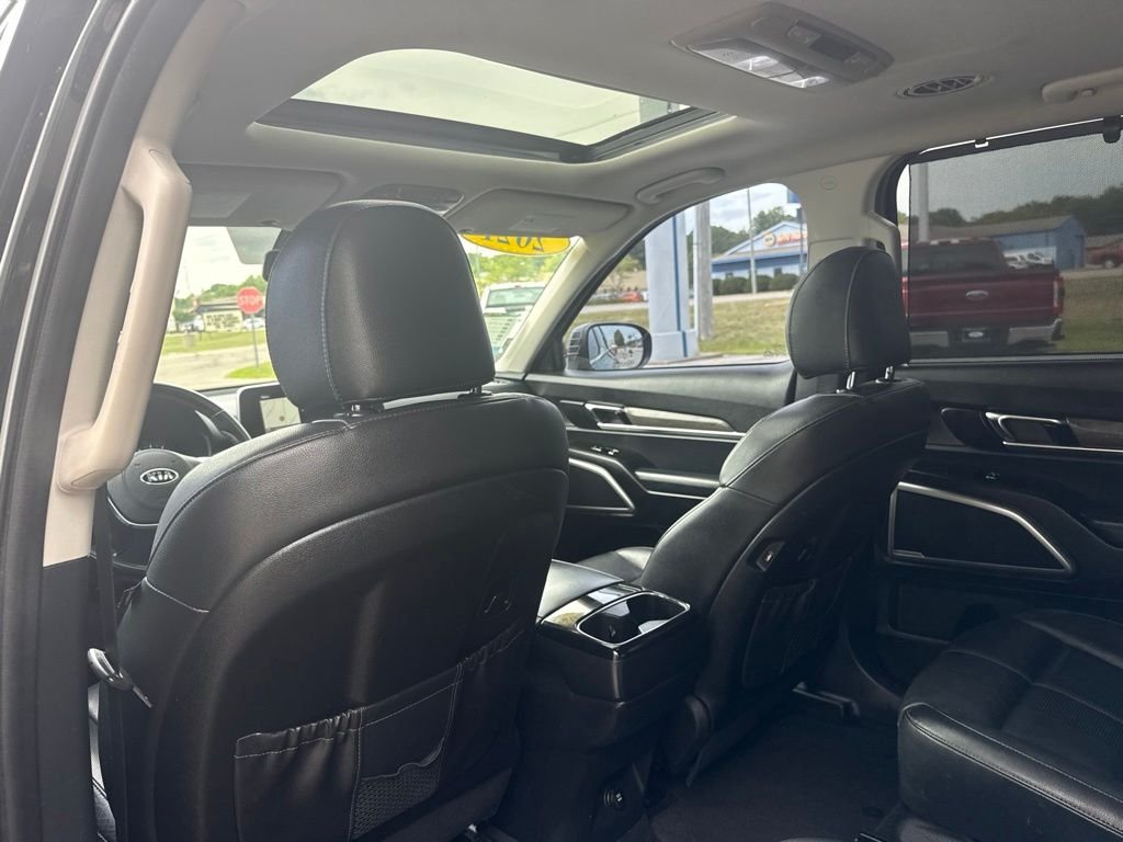 Used 2021 Ebony Black Kia EX image 18