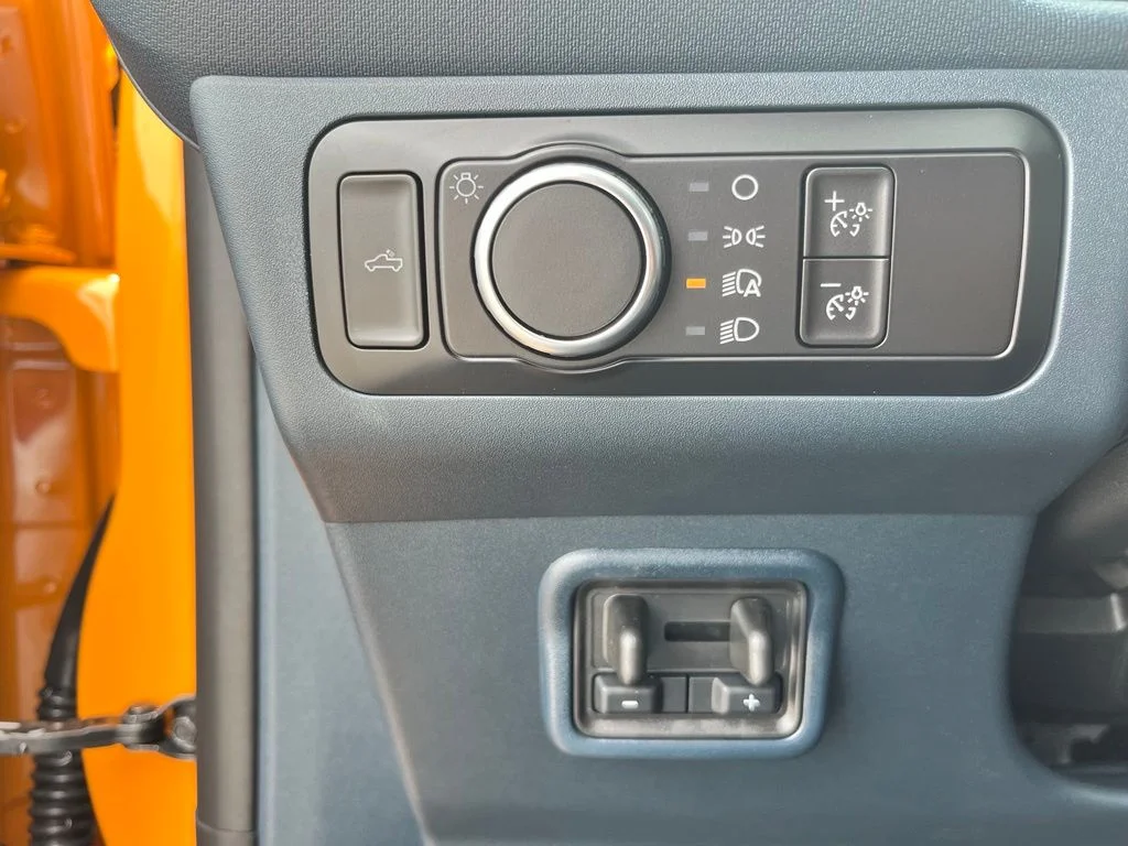 New 2026 Orange Ford XLT image 15