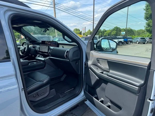 Used 2025 Gray Ford Tremor image 19