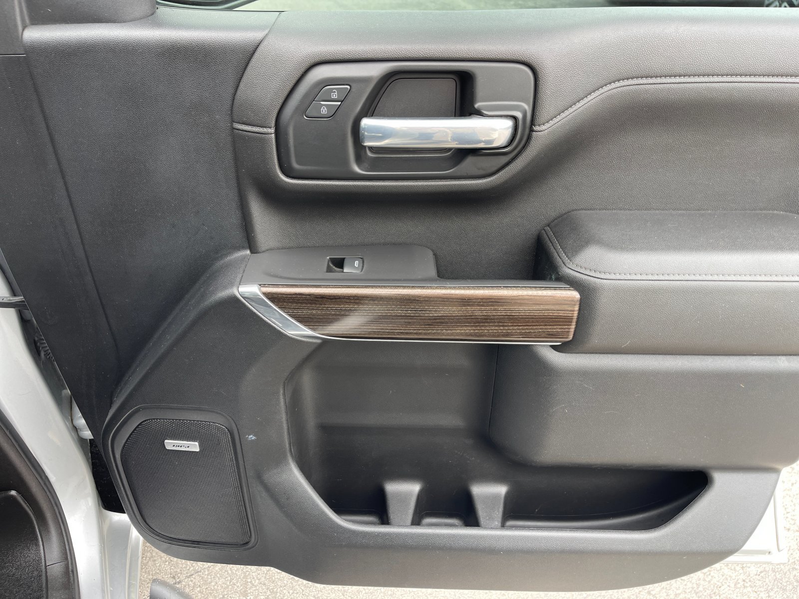 Used 2021 Silver Chevrolet RST image 19