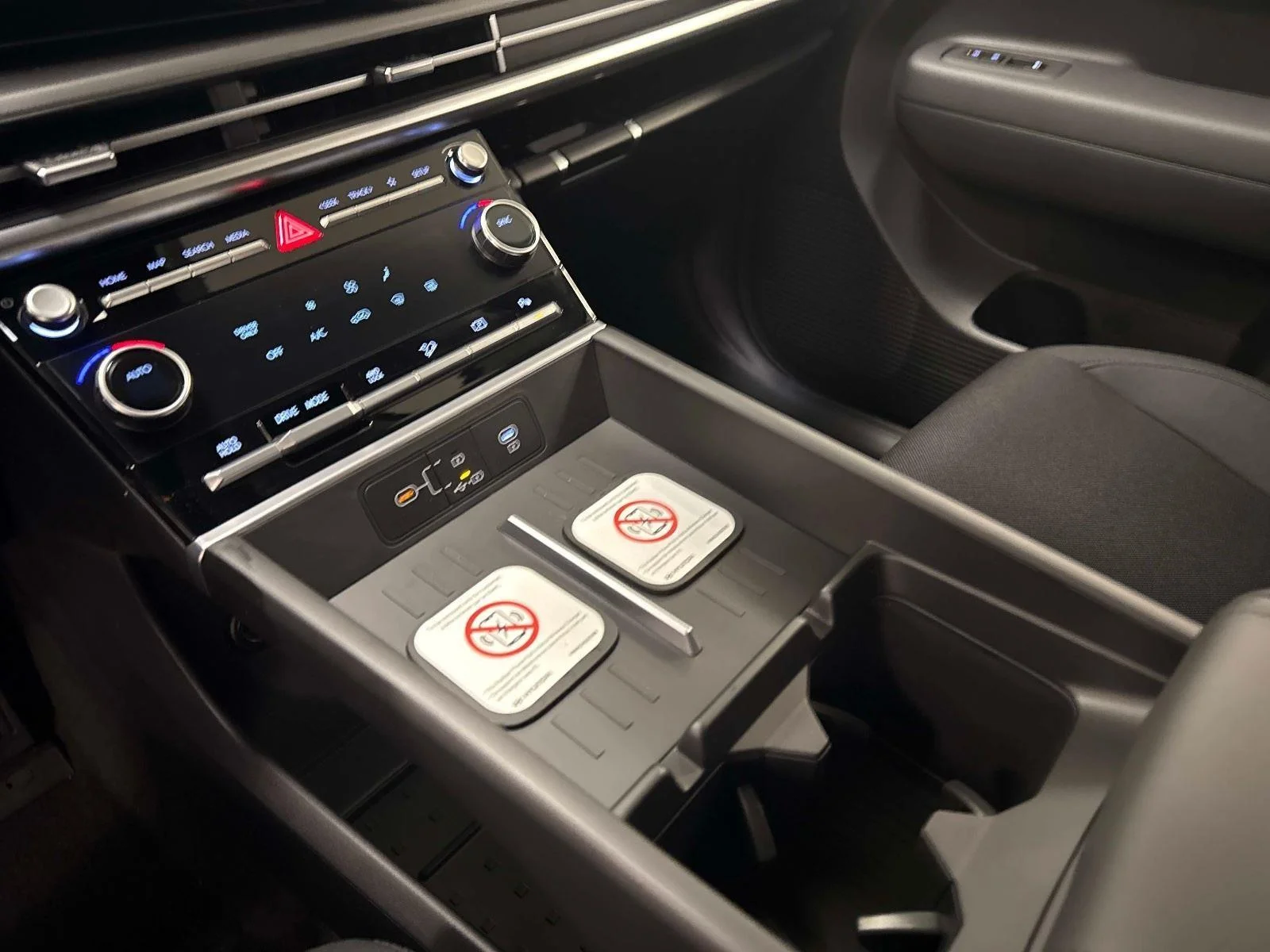 New 2026 Ecotronic Gray Hyundai SE image 26