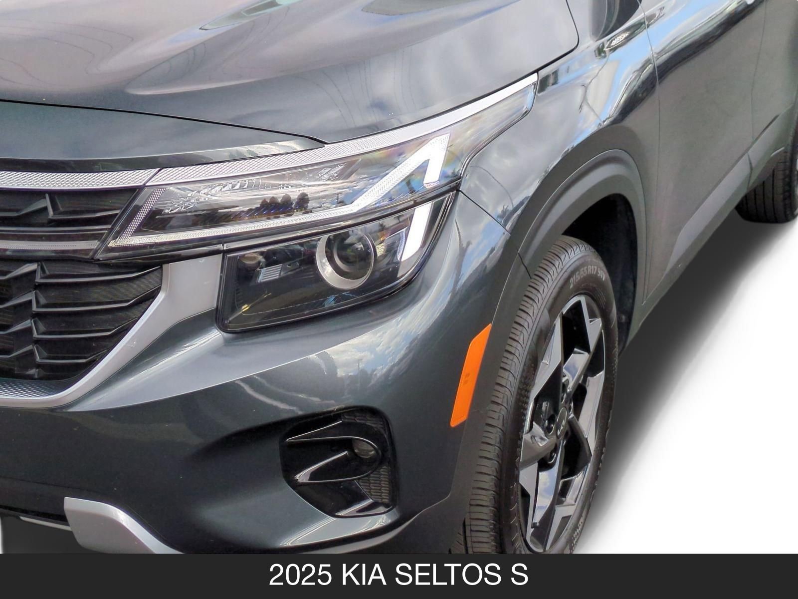 2025 Kia Seltos S - Photo 10