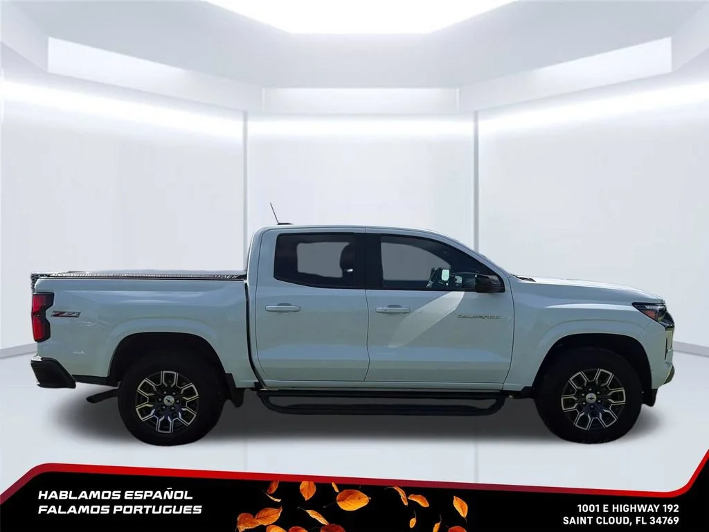 Used 2023 SUMMIT WHITE Chevrolet 4WD Z71 image 6