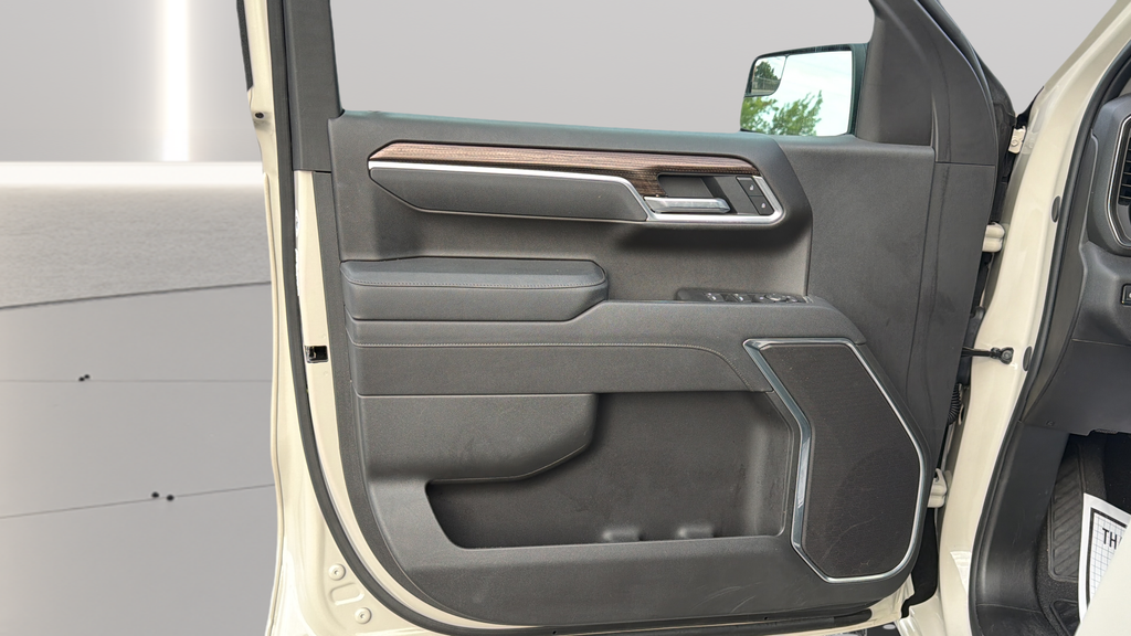 Used 2026 White Chevrolet RST image 20