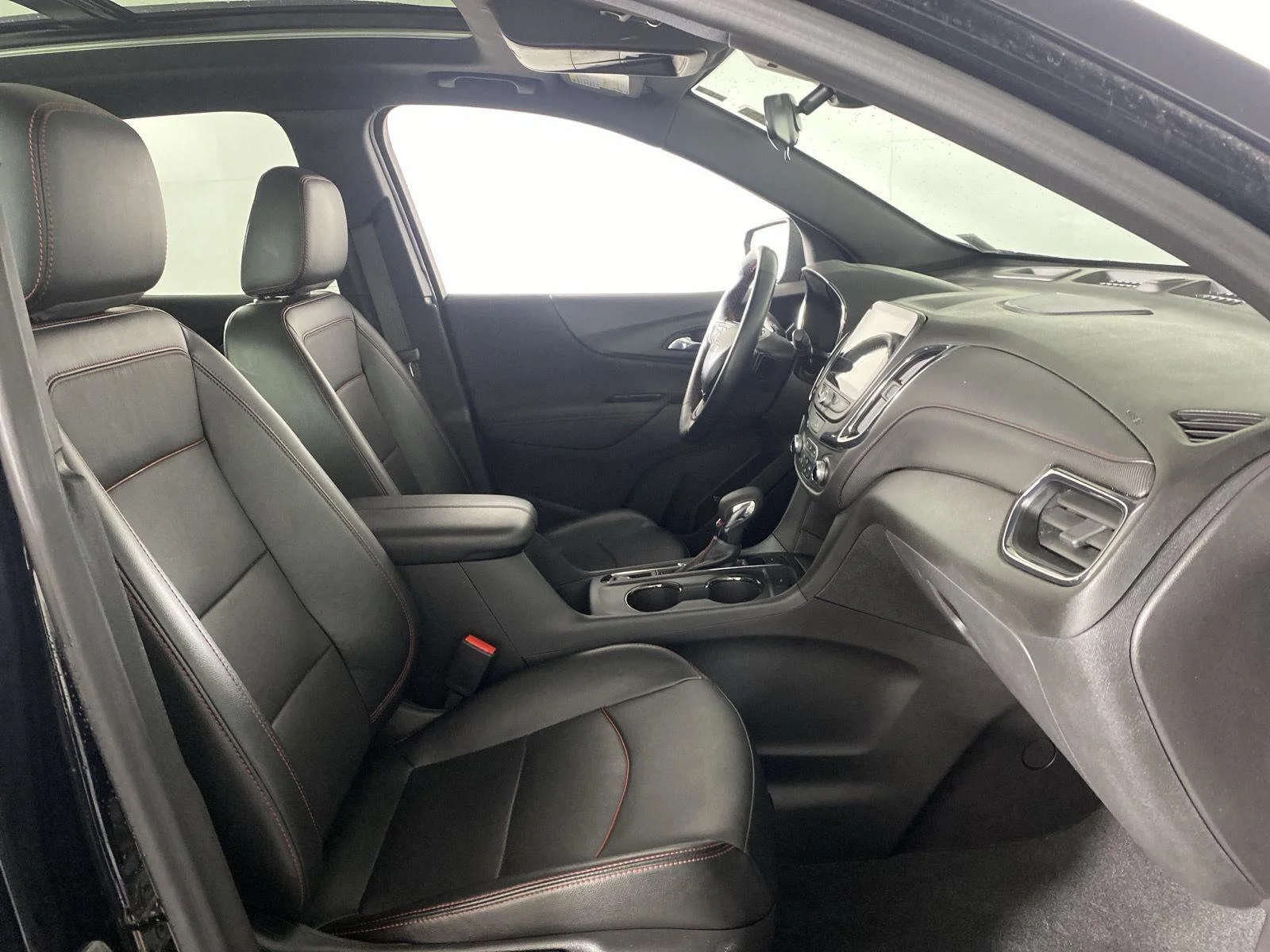 Used 2024 Mosaic Black Metallic Chevrolet RS image 28