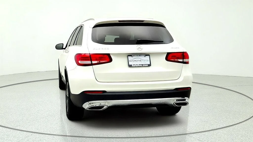Used 2018 Polar White Mercedes-Benz GLC 300 4MATIC® SUV image 6