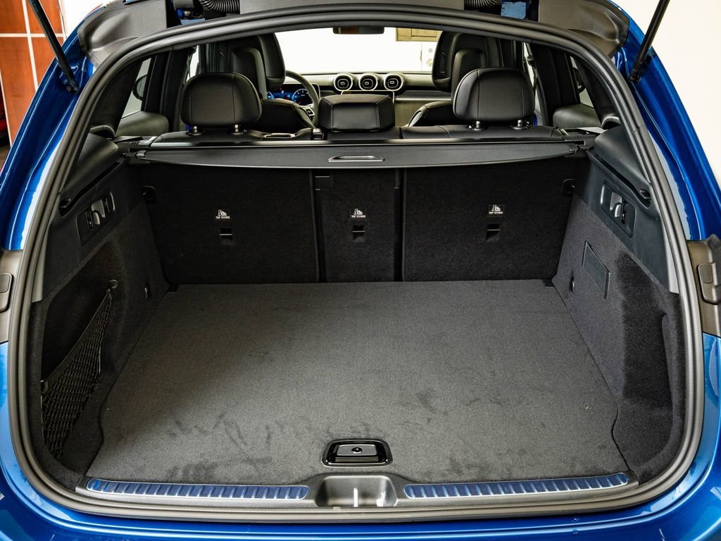 New 2026 Starling Blue Metallic Mercedes-Benz GLC 300 image 19