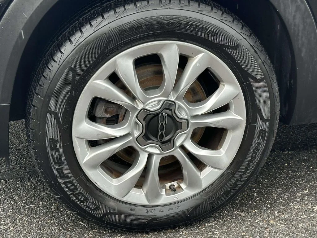 Used 2016 Black FIAT Easy image 12