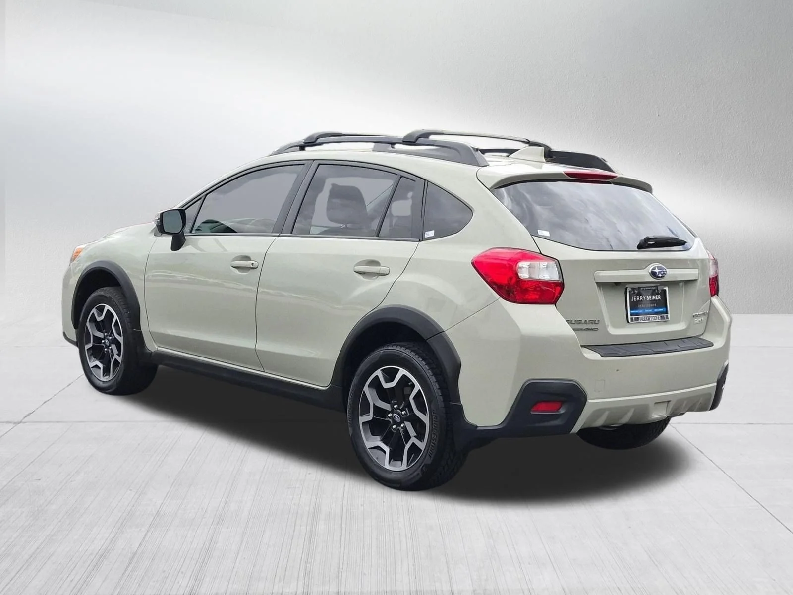 Used 2016 Desert Khaki Subaru Limited image 3