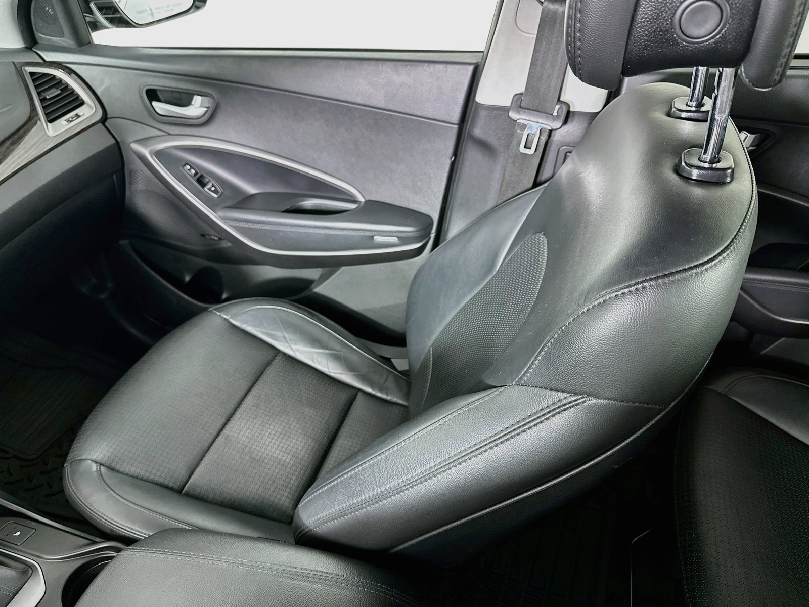 Used 2014 Twilight Black Hyundai 2.0T image 24