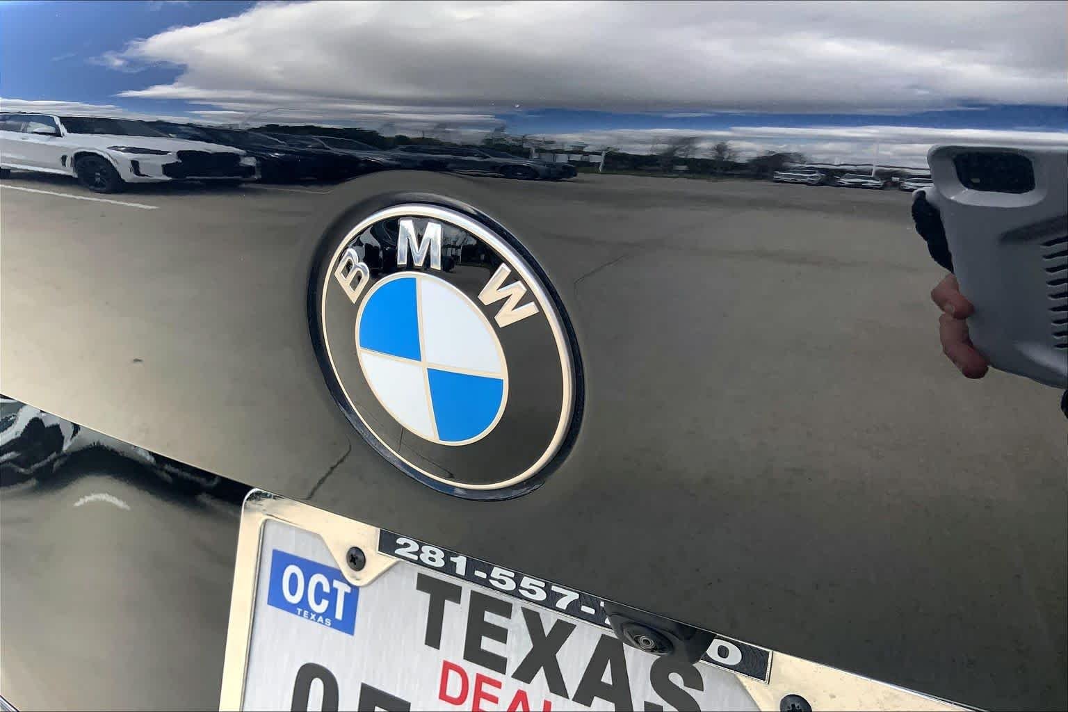 Used 2026 Black Sapphire Metallic BMW xDrive40i image 30