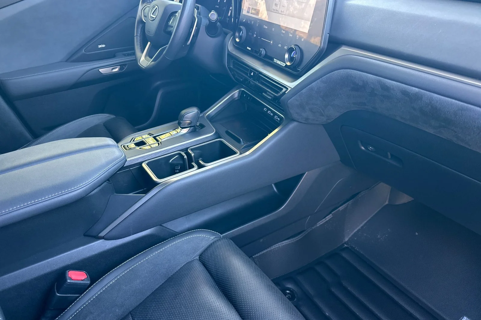 Used 2024 Silver Lexus 550h+ Luxury image 22