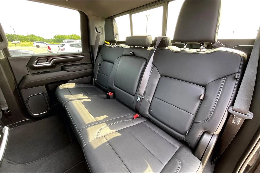 Used 2024 Black GMC SLT image 19