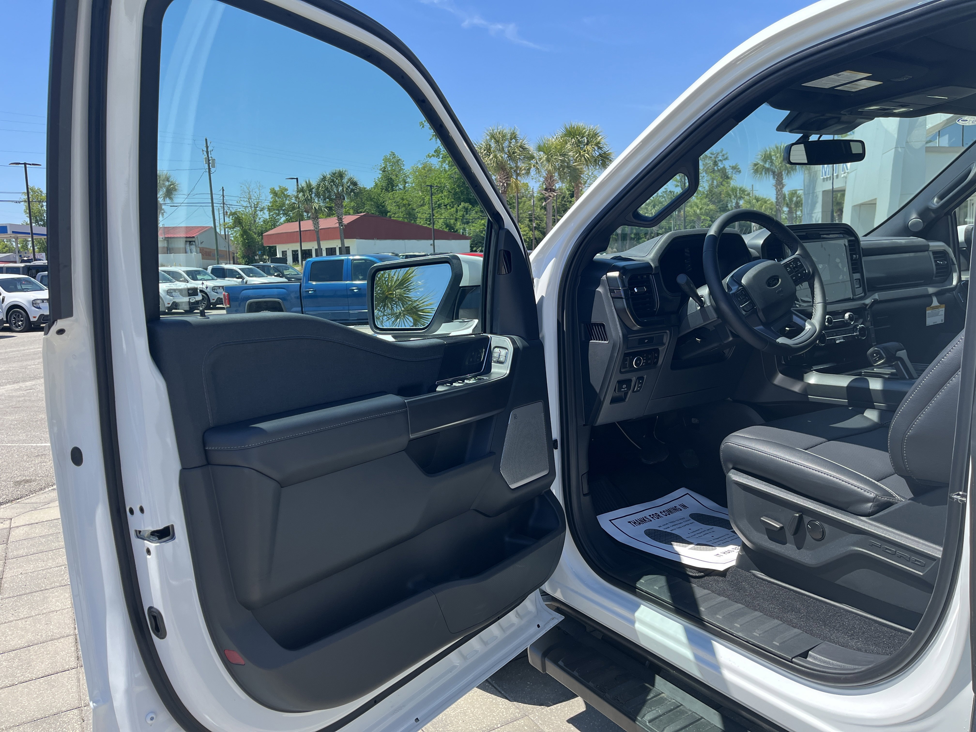 New 2026 Oxford White Ford Lariat® image 15
