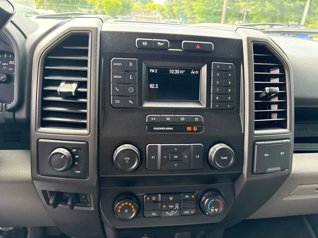 Used 2022 Blue Ford XL image 18