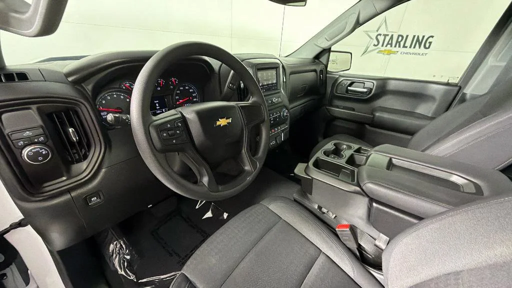 Used 2024 Summit White Chevrolet Custom image 19