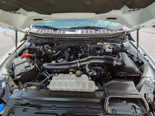 Used 2025 White Ford Platinum image 28