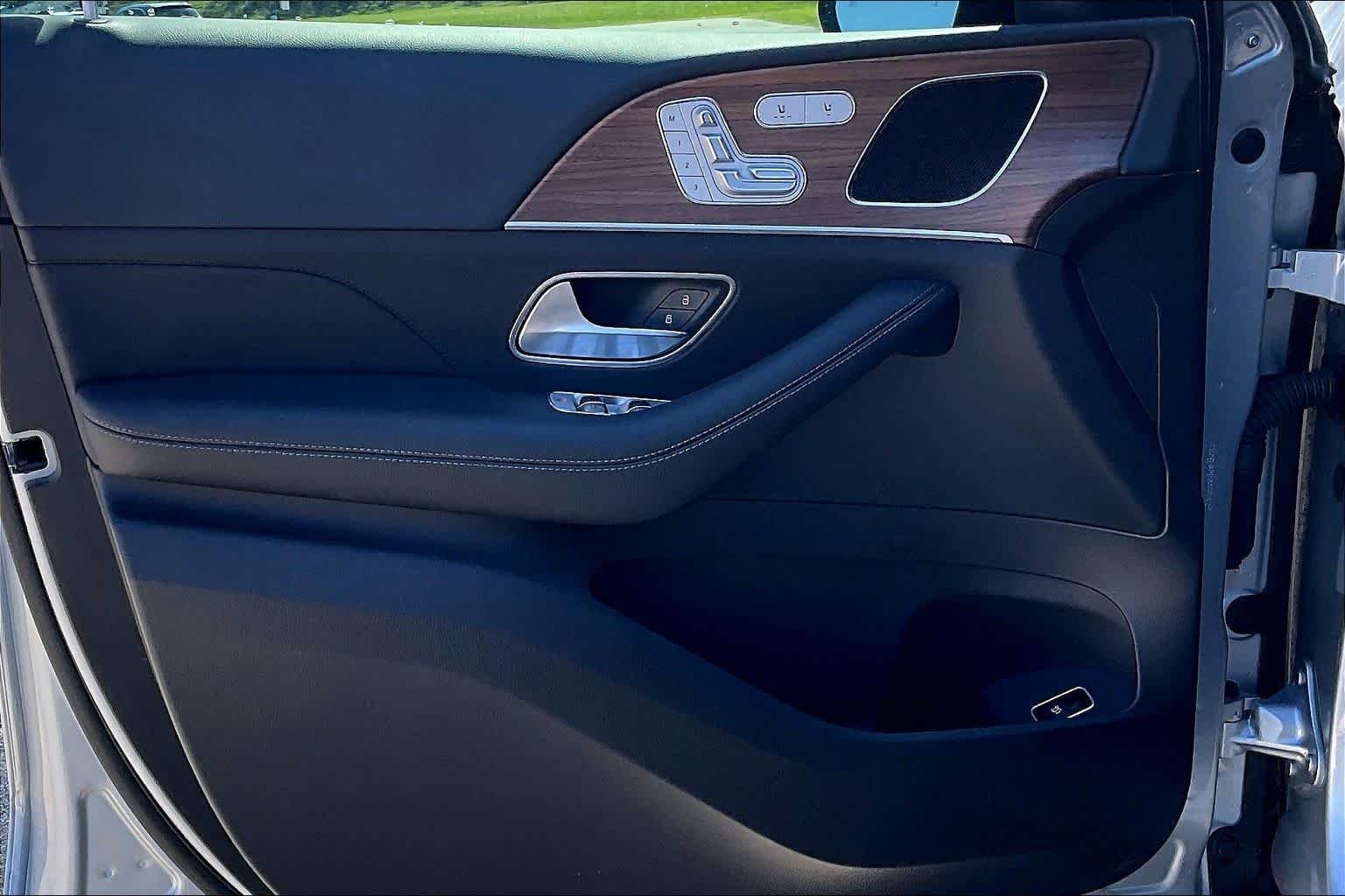 2025 Mercedes-Benz GLE GLE450 - Photo 21