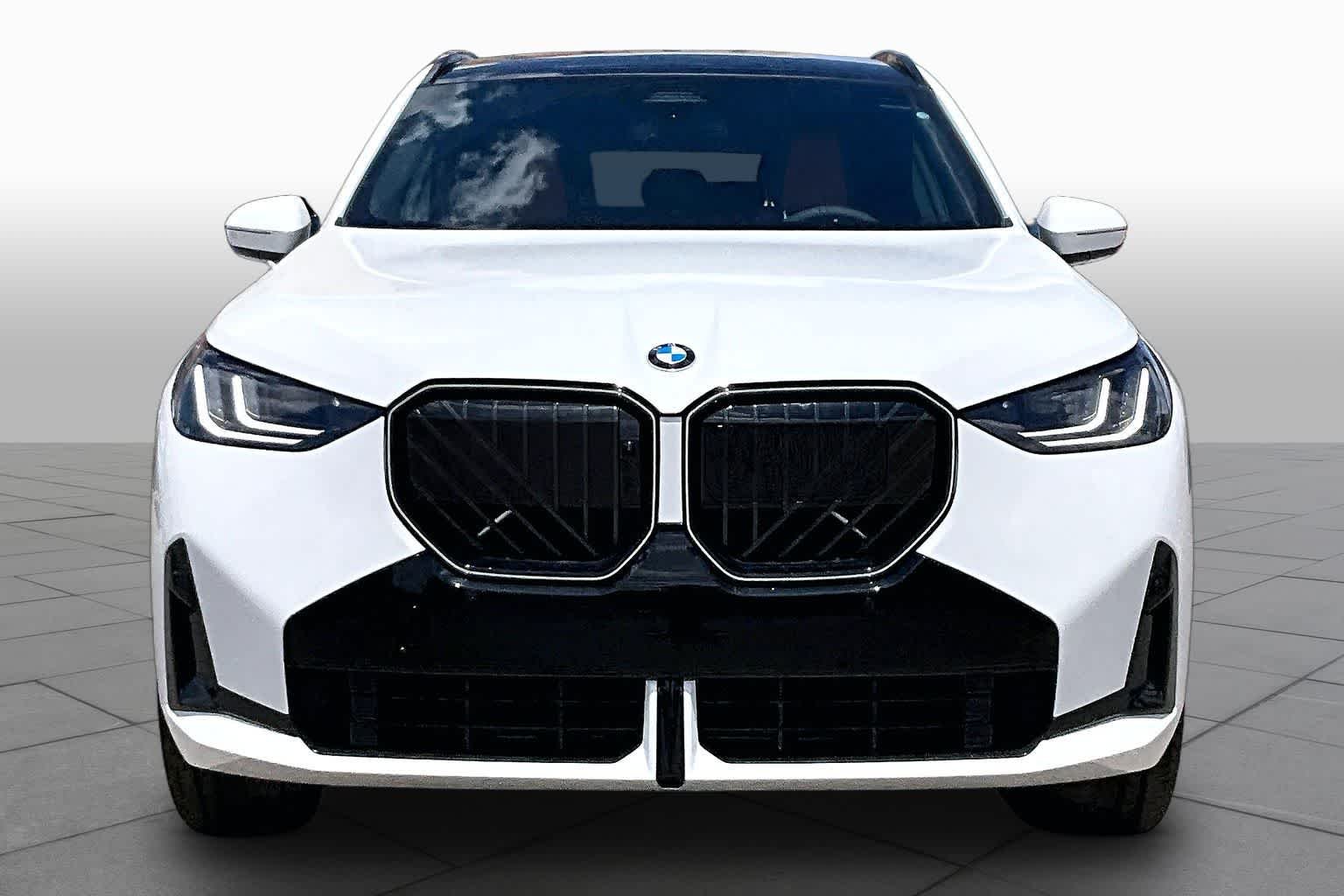 New 2026 Alpine White BMW 30 xDrive image 3