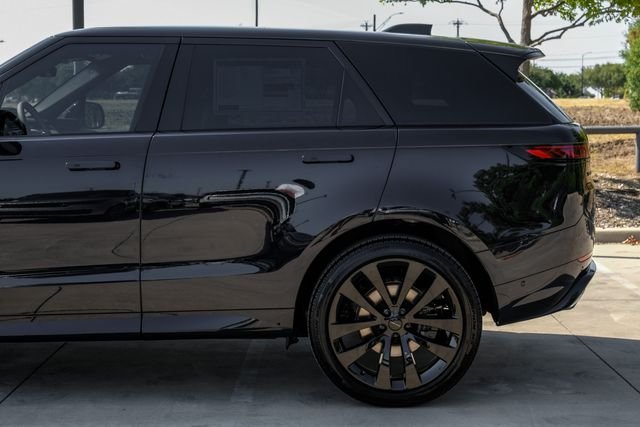 New 2026  Land Rover Dynamic SE image 15