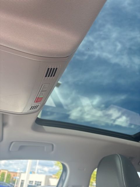 2023 Volkswagen Taos SE - Photo 26