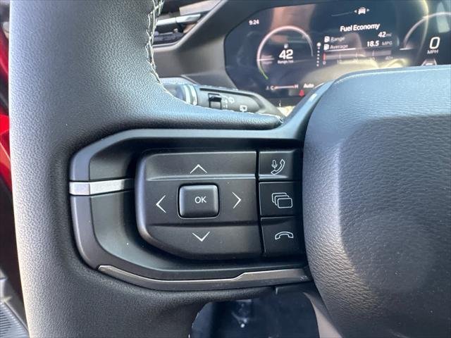 New 2026 Red Hot Pearl-Coat Exterior Paint Jeep Laredo image 21