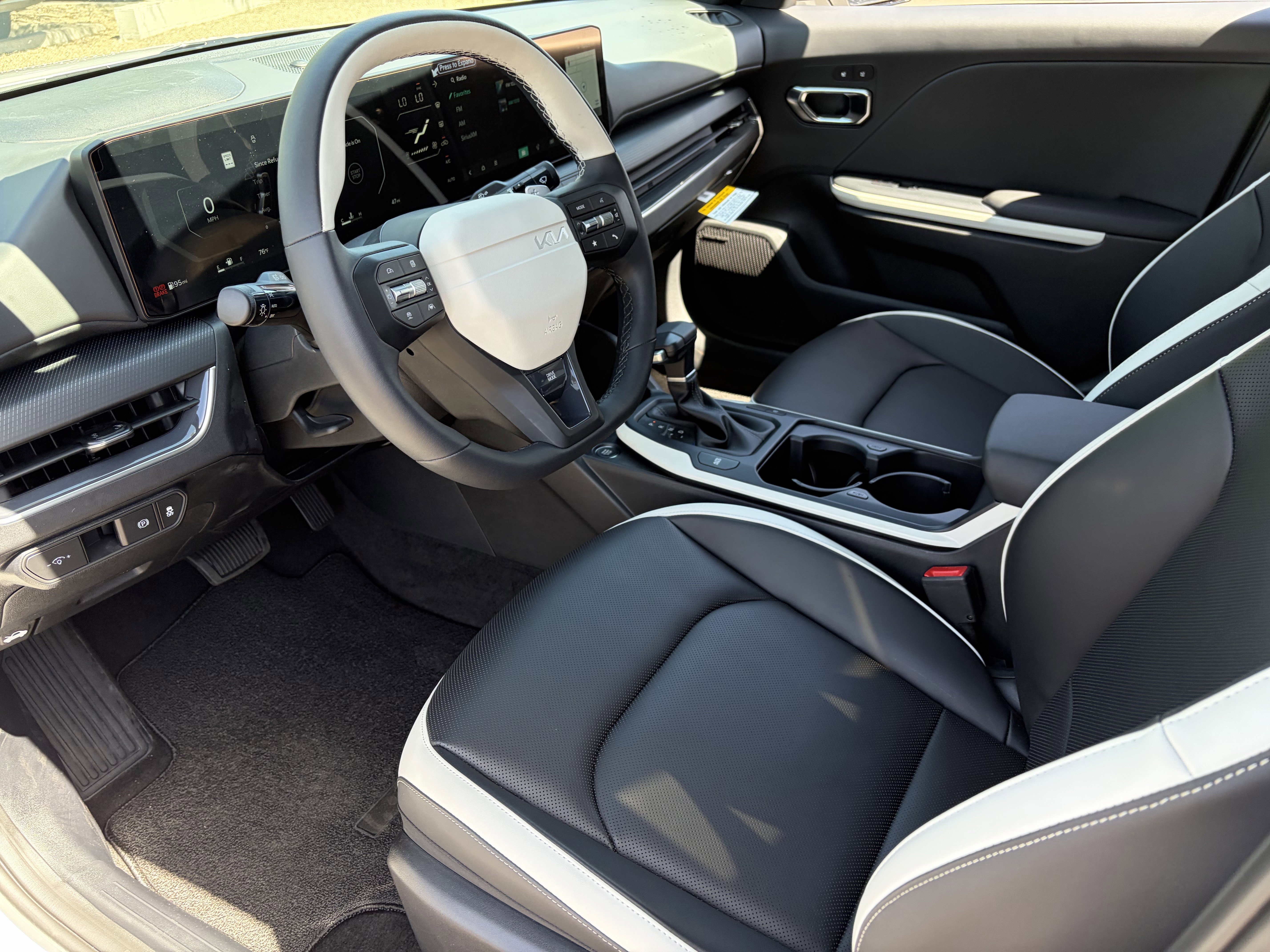 New 2026 Snow White Pearl Kia GT-Line image 16