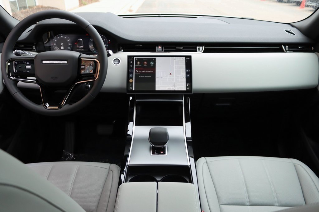 2026 LAND ROVER RANGE ROVER EVOQUE - Image 9