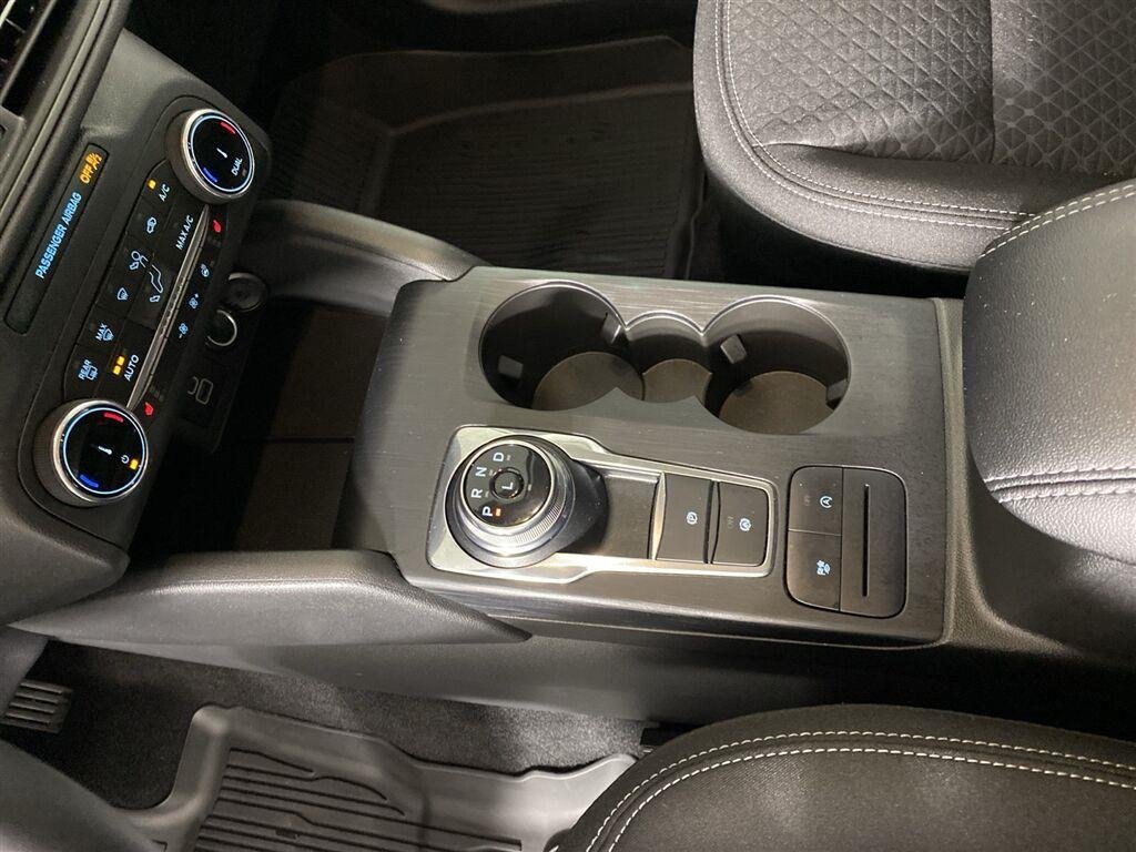 Used 2025 Oxford White Ford Active image 23