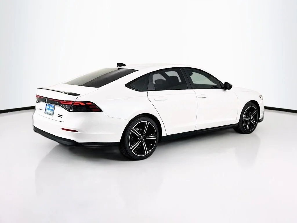 New 2026 Platinum White Pearl Honda Sport image 7
