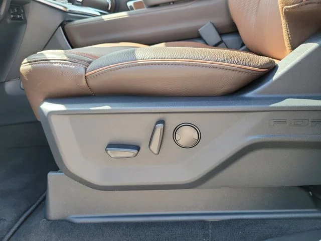 New 2027 Star White Metallic Tri-Coat Ford King Ranch® image 18