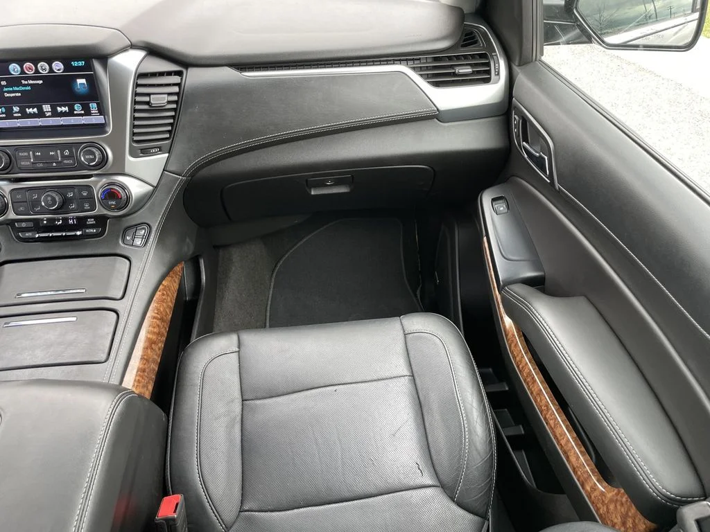 Used 2018 Blue Velvet Metallic Chevrolet Premier image 12