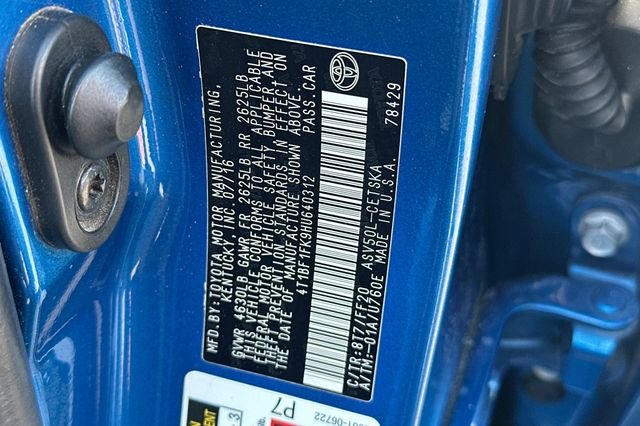 Used 2017 Blue Toyota SE image 29