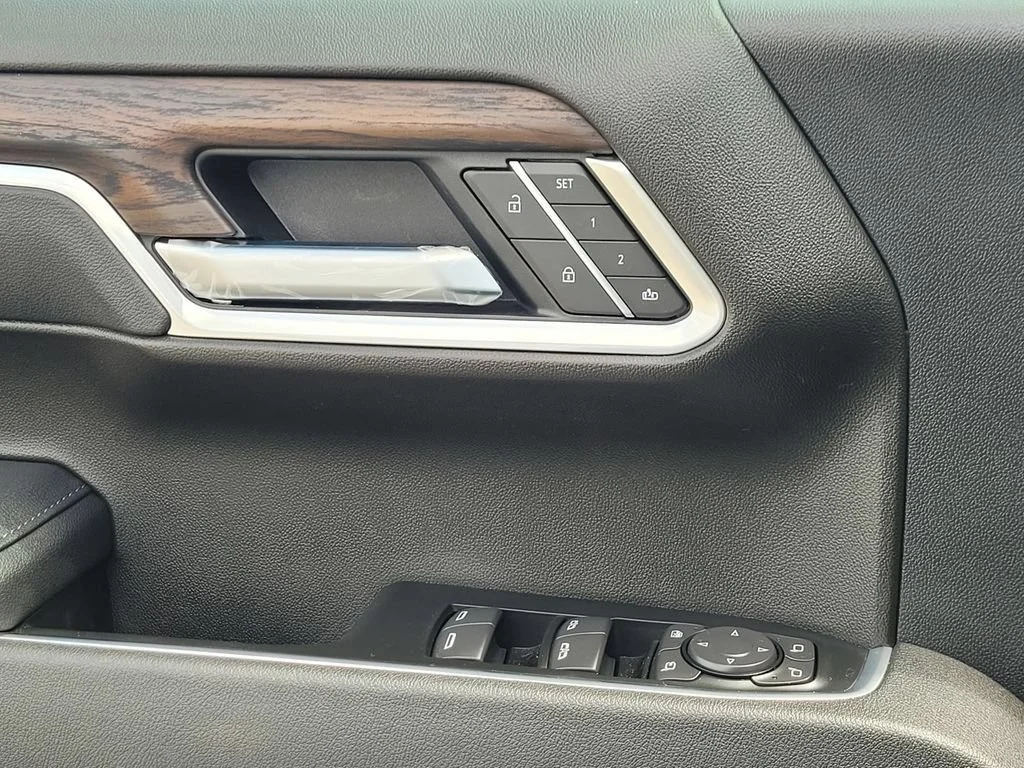 2026 GMC Sierra 1500 SLT - Photo 27