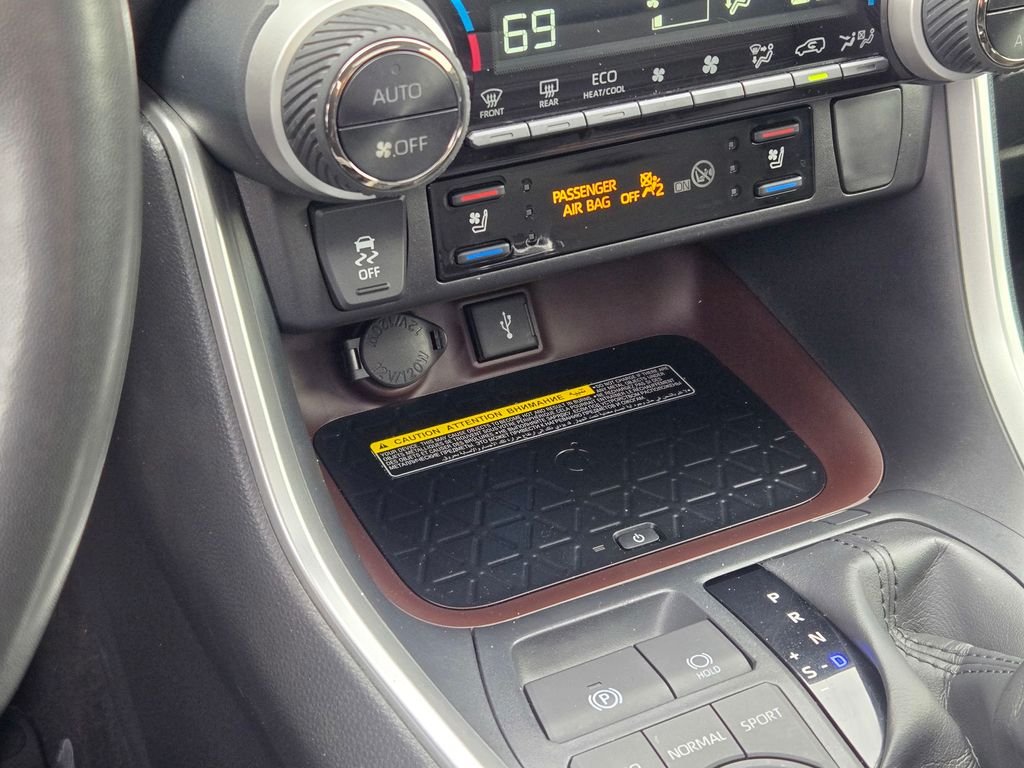 2020 Toyota RAV4 Limited - Photo 38