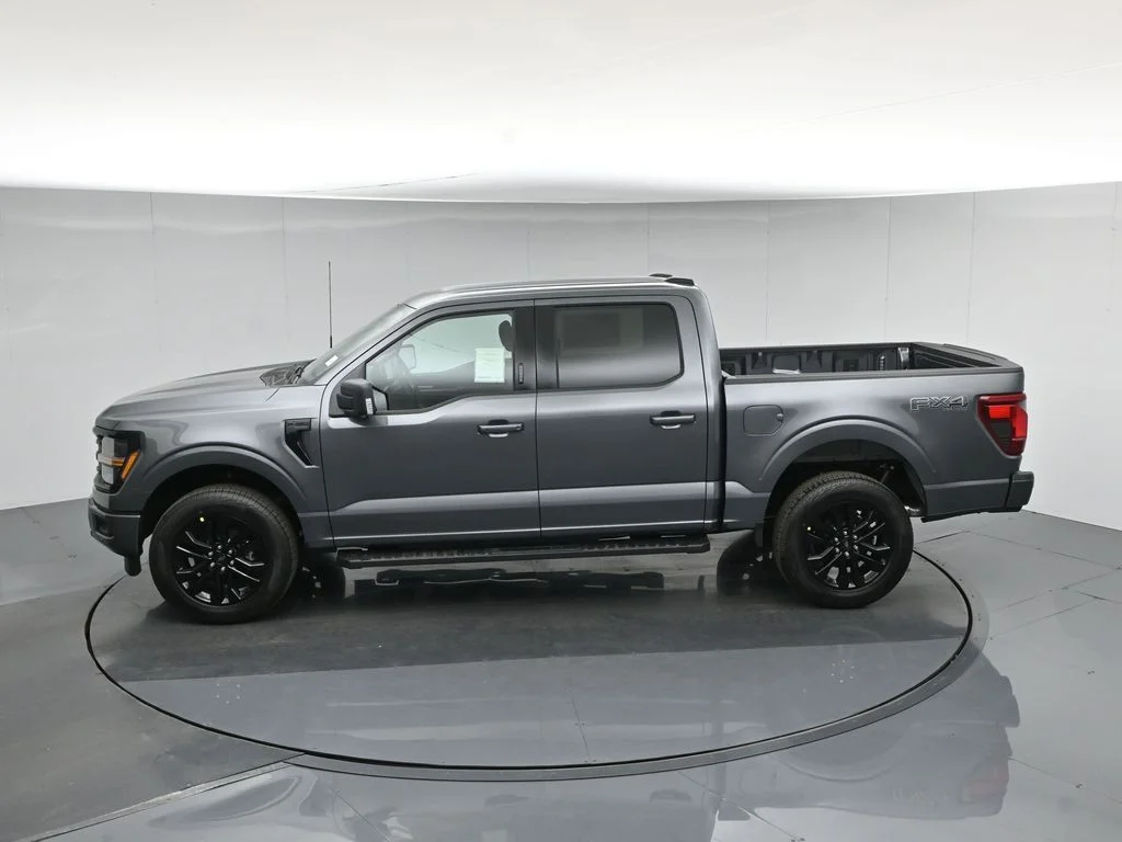 New 2026 Carbonized Gray Metallic Ford XLT image 44