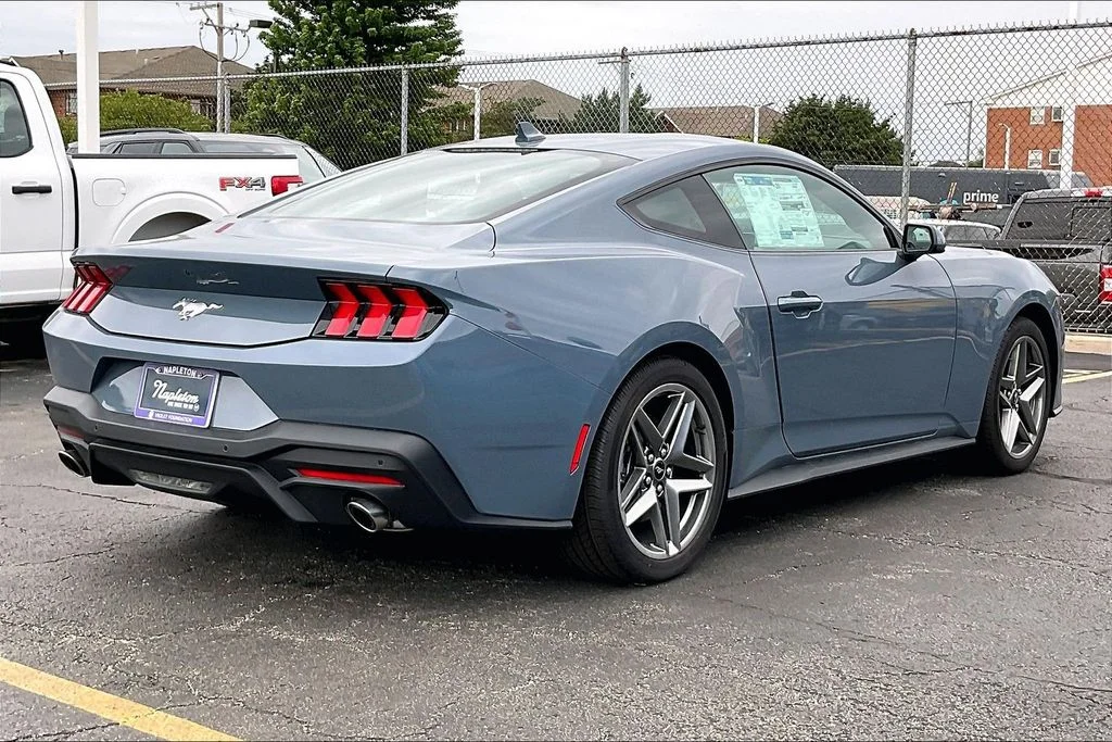 2025 Ford Mustang EcoBoost Fastback - Photo 12