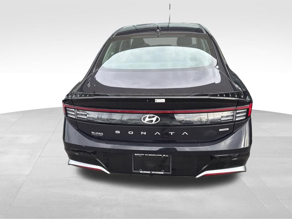 Used 2025 Blue Hyundai SEL image 4
