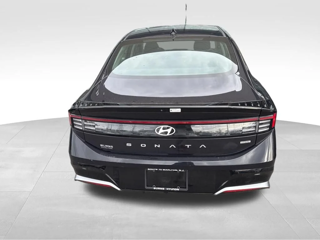 Used 2025 Blue Hyundai SEL image 4