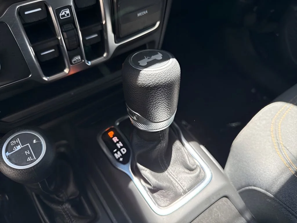 Used 2025 Black Jeep Sahara image 23