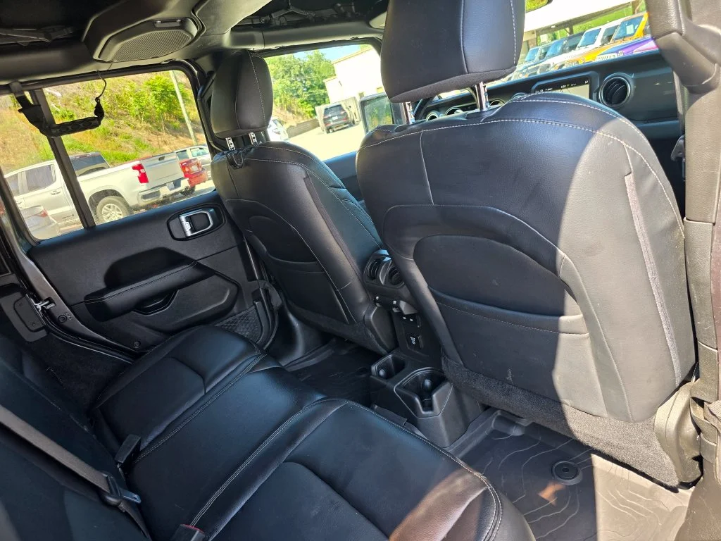 Used 2022 Gray Jeep Unlimited Sahara image 26